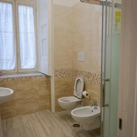 La Stella Di Giulietta Piazza Cavour Gasthof Neapel