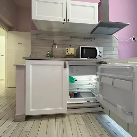 La Stella Di Giulietta Piazza Cavour Neapel