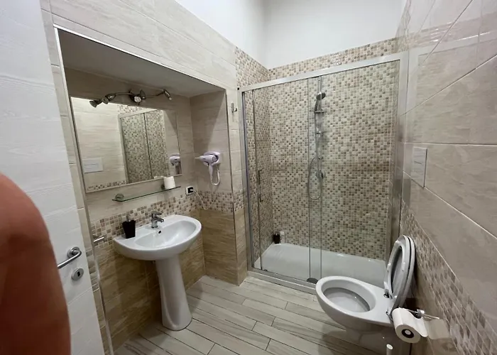 בית הארחה La Stella Di Giulietta Piazza Cavour נאפולי