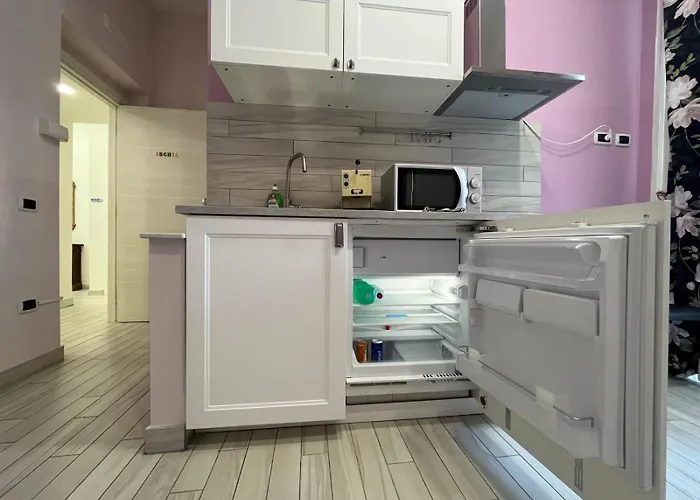 La Stella Di Giulietta Piazza Cavour נאפולי